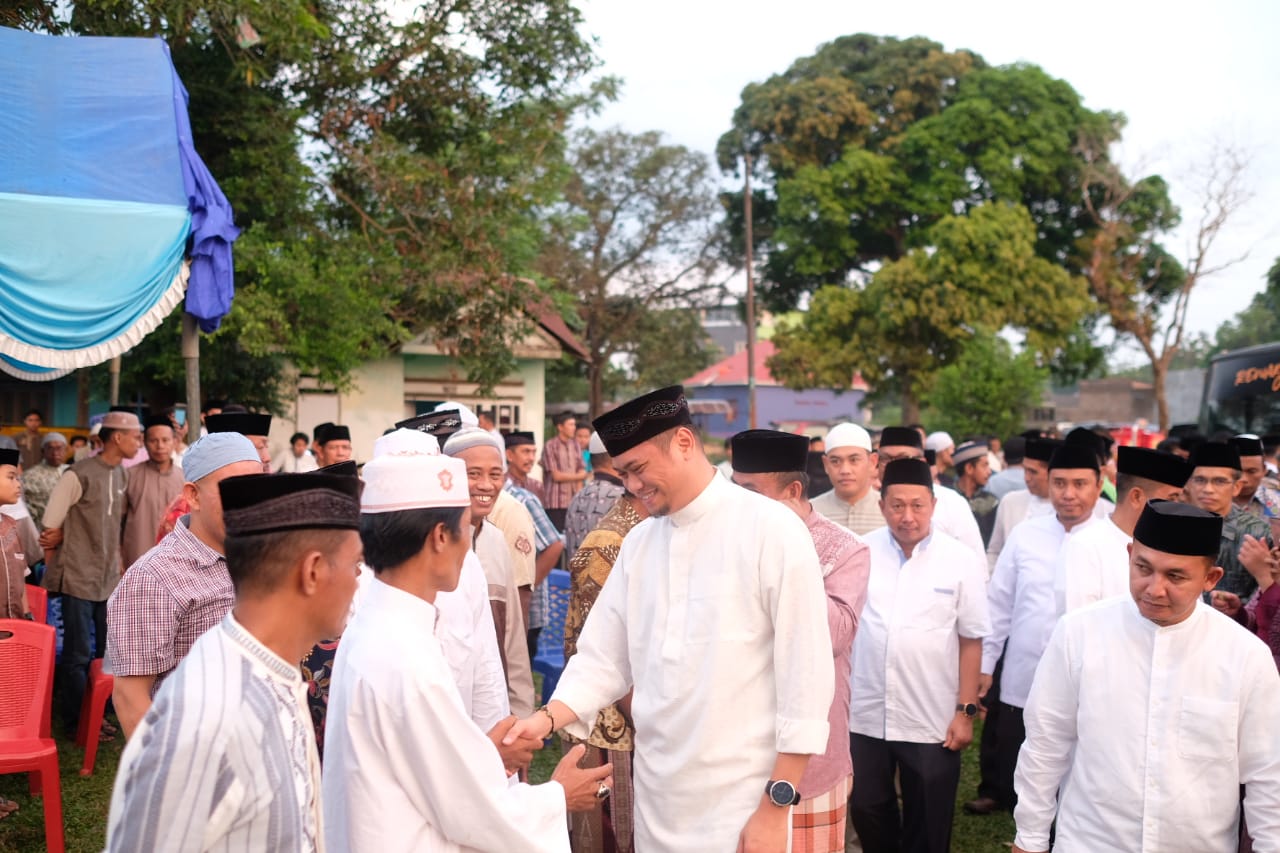 Safari Ramadhan di Kecamatan Sombaopu, Bupati Adnan Disambut Meriah Masyarakat