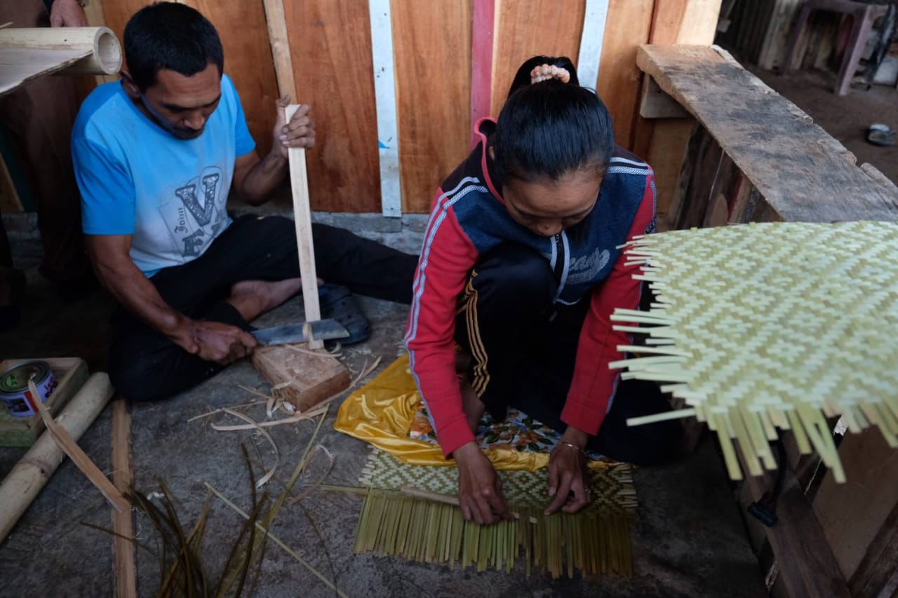 Rendy, Penyandang Disabilitas Namun Hasilkan Kerajinan Bambu Berkualitas
