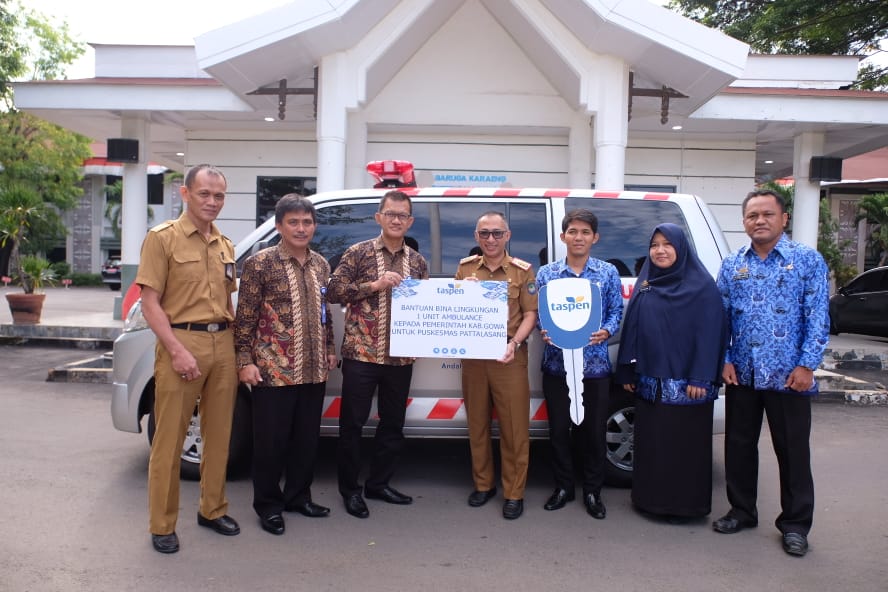Pemkab Gowa Terima Bantuan Ambulans dari PT Taspen dan Wuling Makassar
