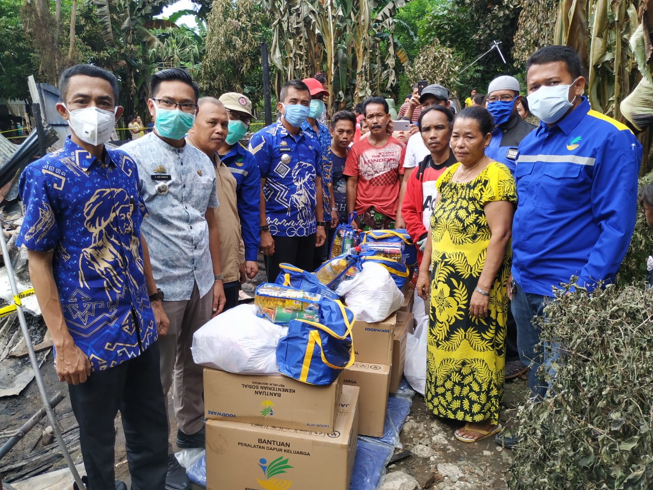 Pemkab Gowa Serahkan Bantuan Korban Kebakaran di Somba Opu