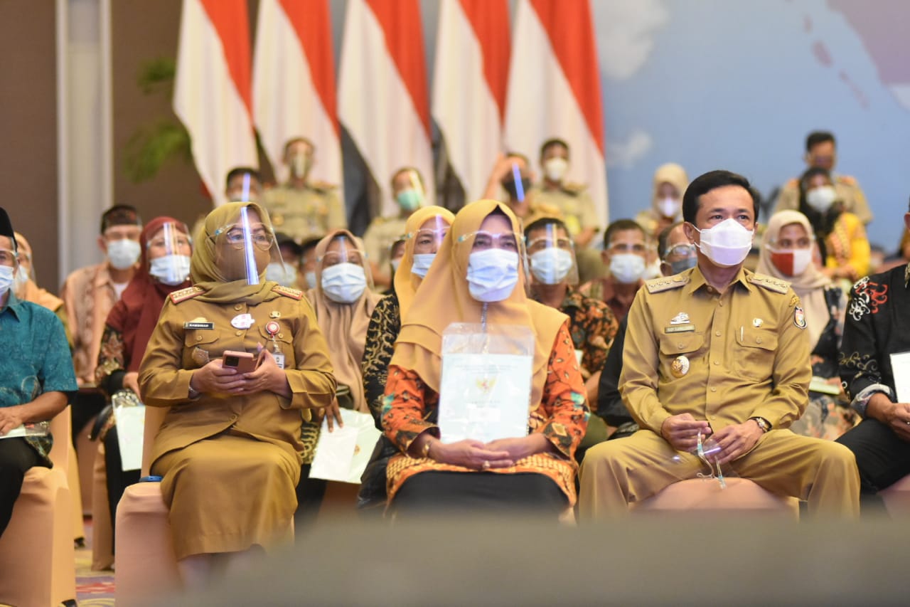 Jokowi Bagi Sertifikat, Gowa dapat 4.409 Bidang
