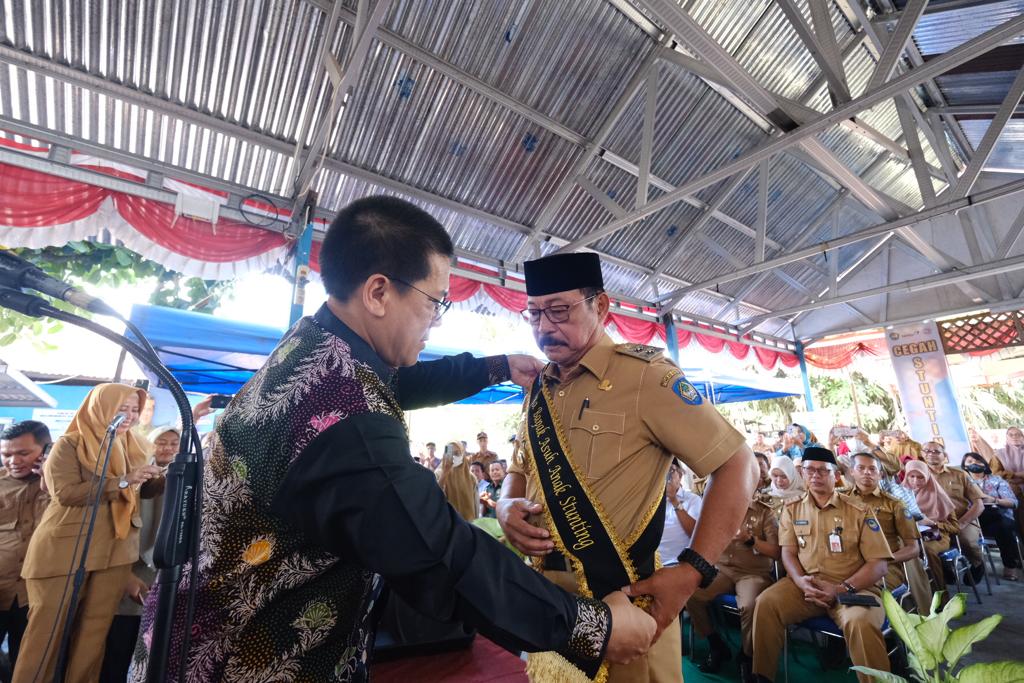 Wabup Gowa Dikukuhkan Sebagai Bapak Asuh Anak Stunting