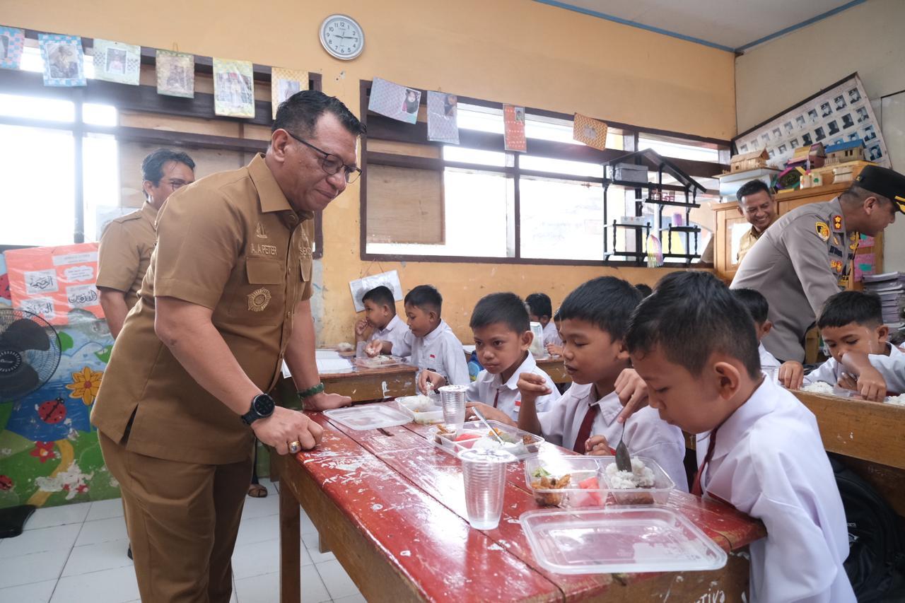 Gowa Mulai Program Makanan Bergizi Gratis di 17 Sekolah