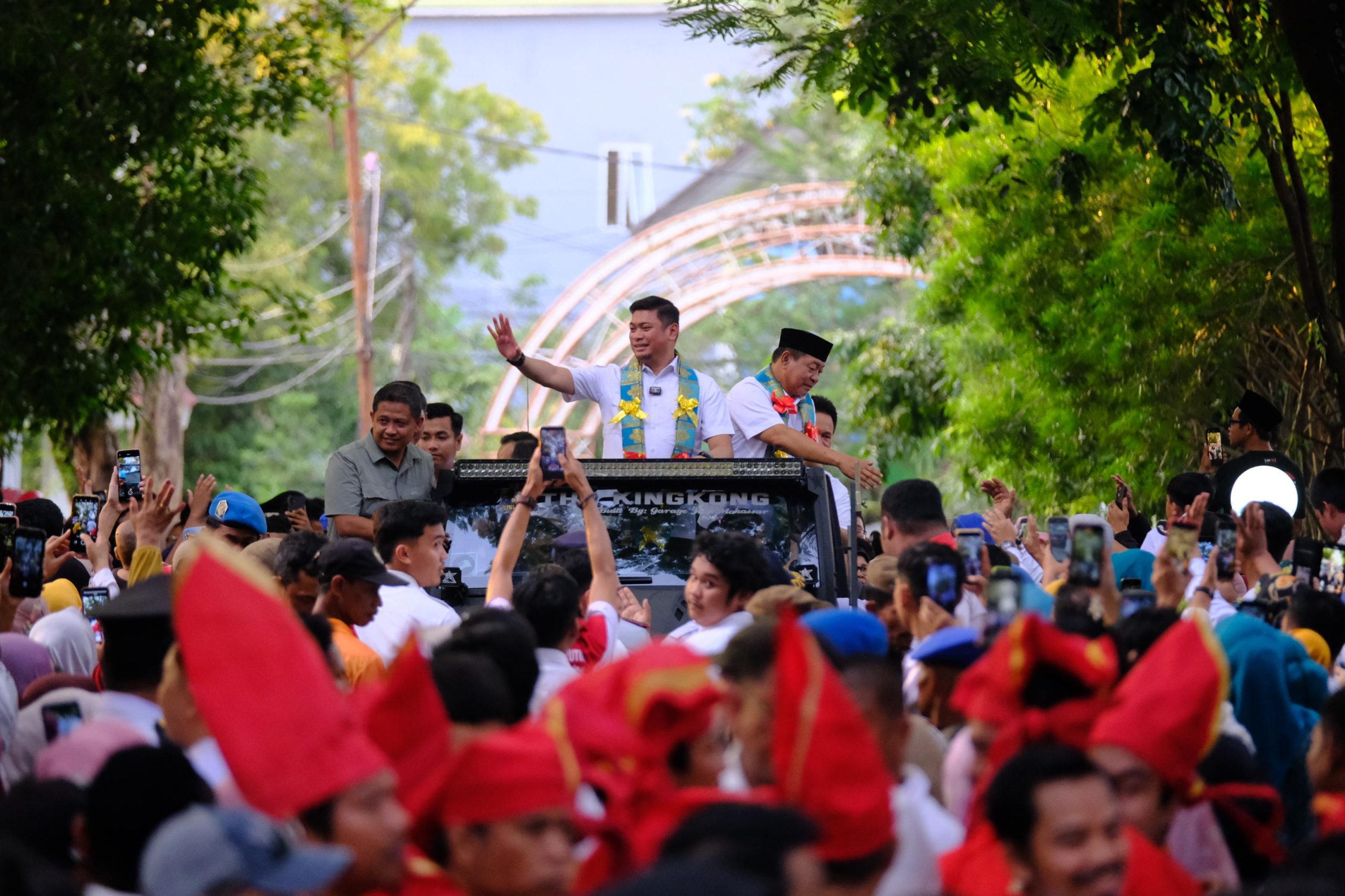 AdnanKio Dilepas Ribuan Pegawai dan Masyarakat Kabupaten Gowa Jelang Akhir Jabatan