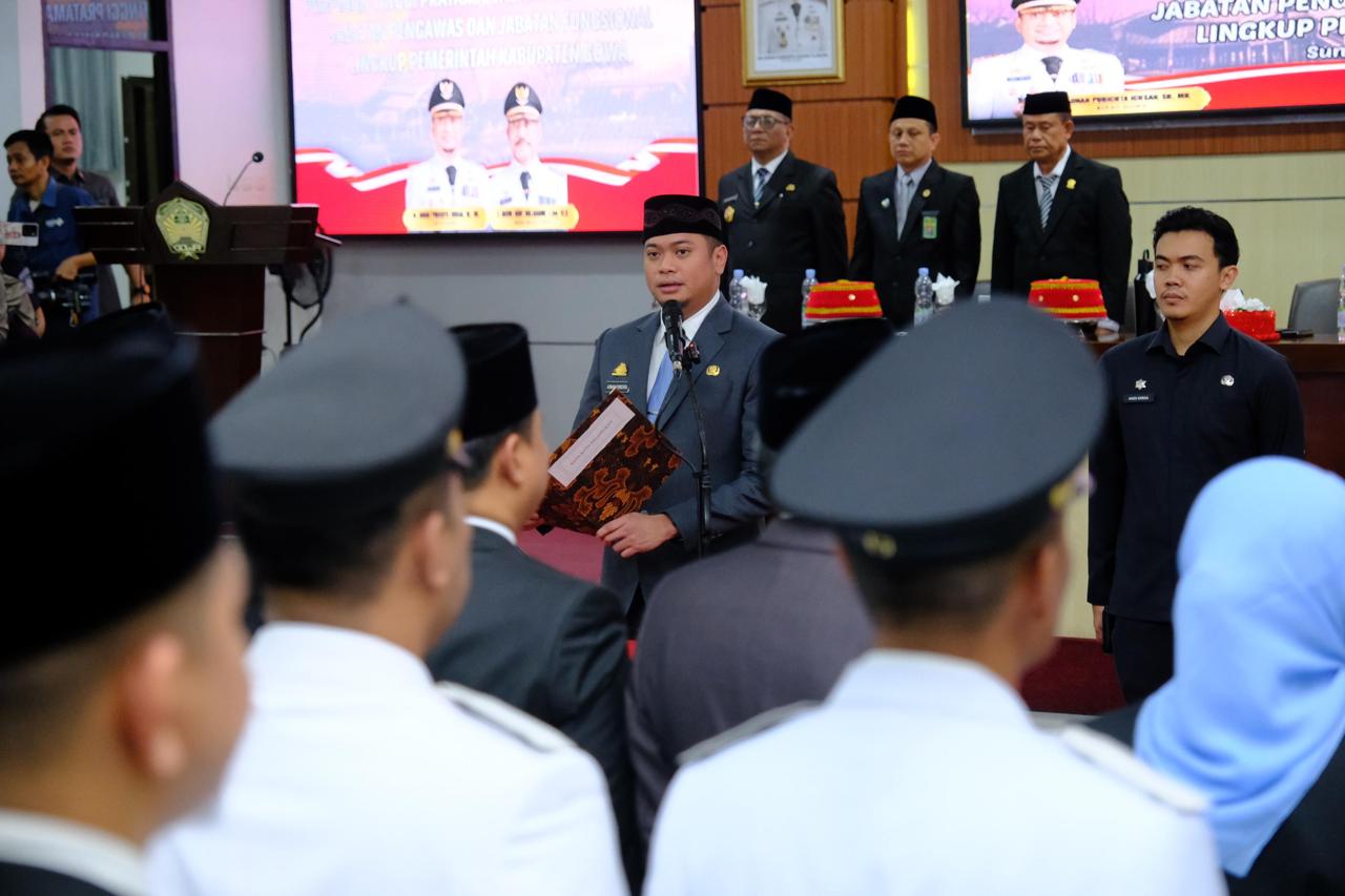 Lantik 178 Pejabat Pemkab Gowa, Bupati Adnan : Tunjukkan Kinerja Terbaik
