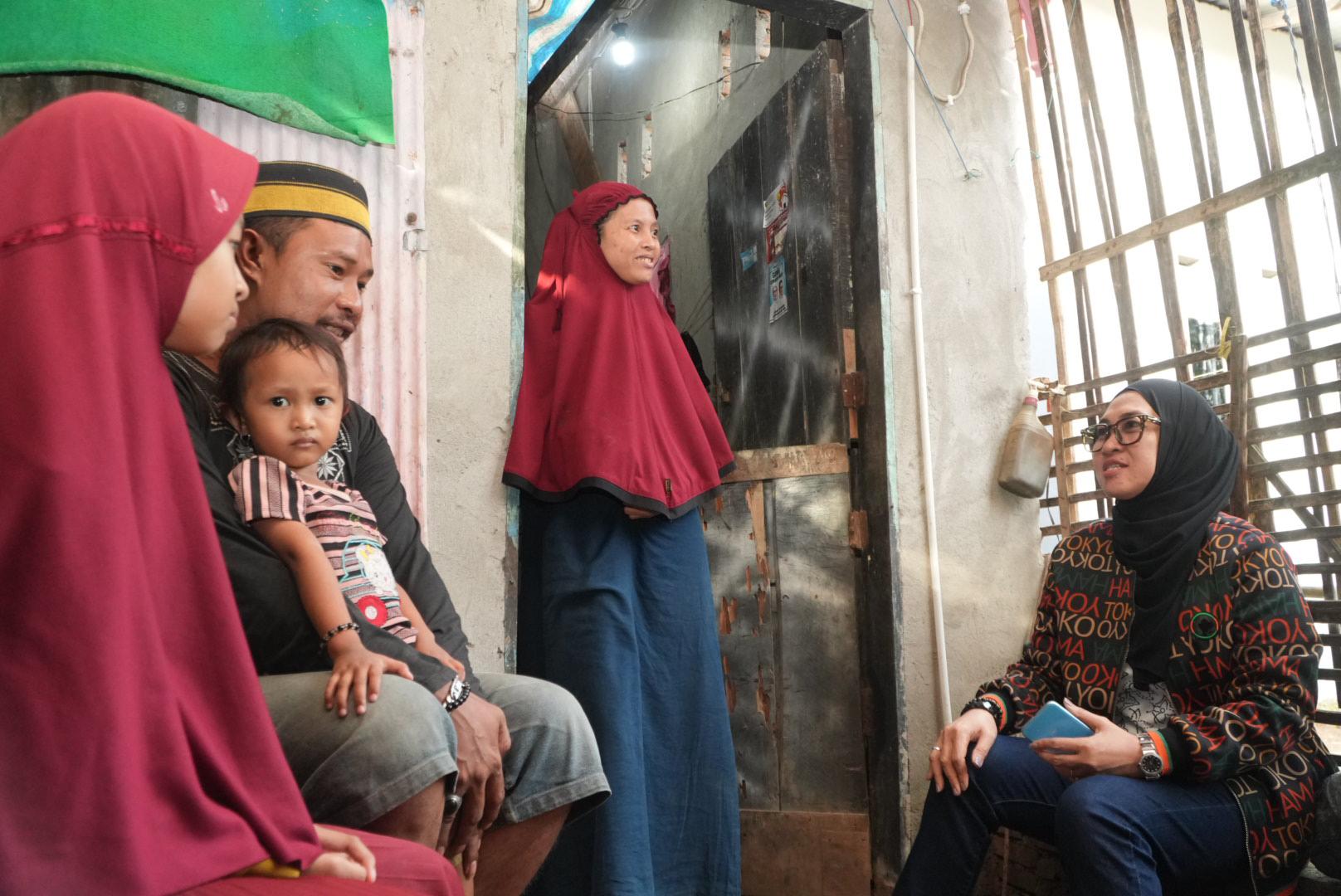 Warga Kalebarembeng Kaget, Tanpa Pengawalan Bupati Gowa Muncul di Depan Pintu
