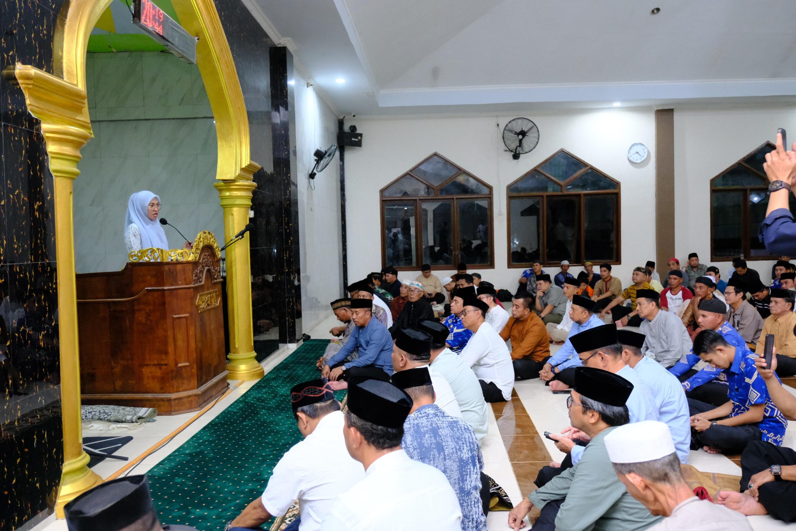 Safari Ramadan, Bupati Husniah Sapa Masyarakat Pattallassang