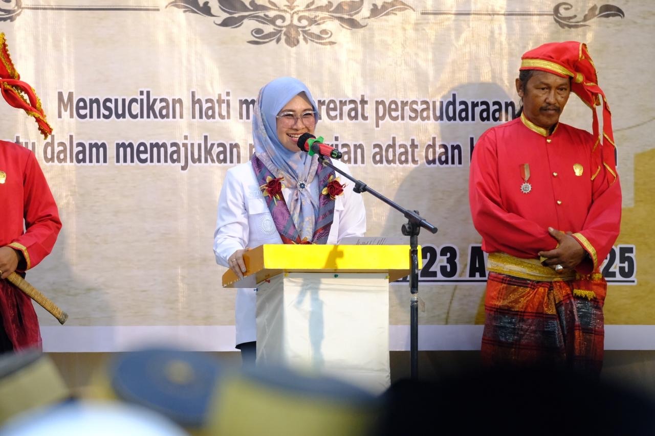 Husniah Talenrang: Perempuan Bertanggungjawab Membangun Daerah, dan Penggerak Perubahan