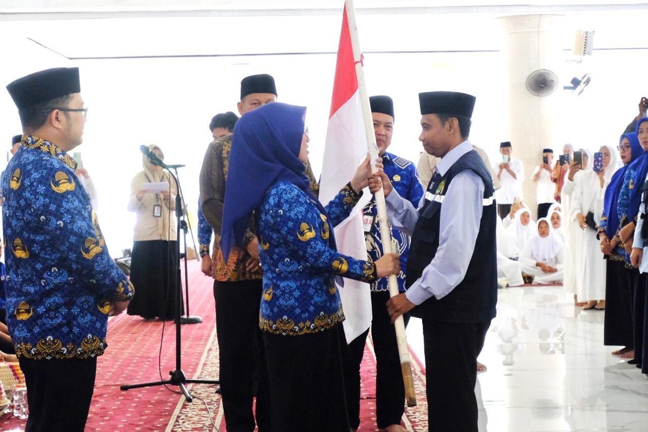 Bupati Husniah Lepas 599 Jemaah Calon Haji Gowa