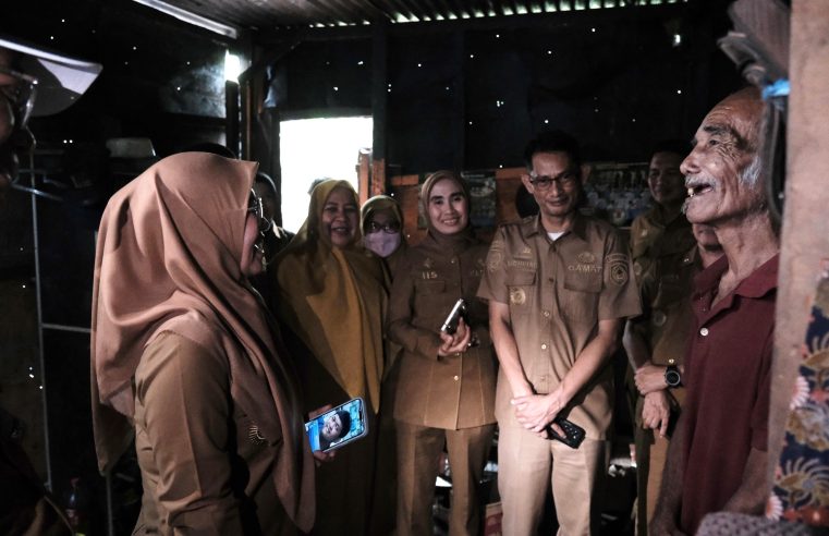 Lewat Intervensi, Pemkab Gowa Beri Bantuan Usaha dan Perabotan Rumah Tangga ke KME