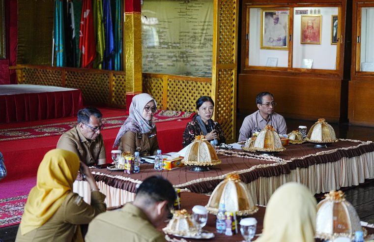 Kemenbud-Pemkab Gowa Bahas Kelanjutan Pembangunan Replika Istana Balla Lompoa di Afrika Selatan