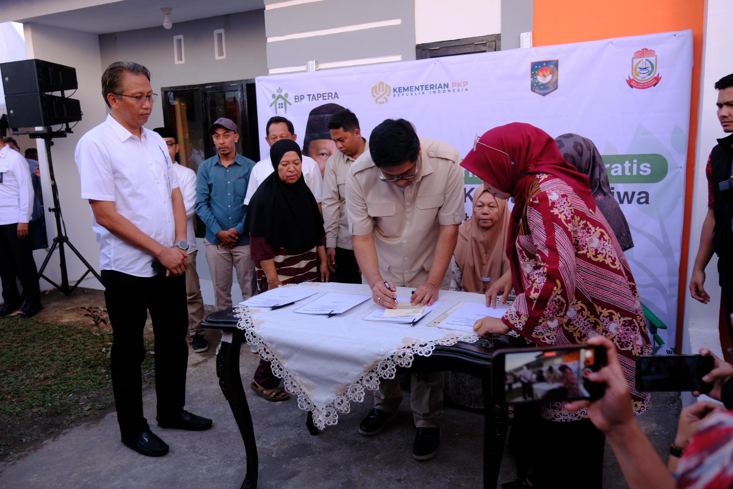 Empat Keluarga Korban Demonstrasi Makassar Kini Miliki Rumah di Gowa
