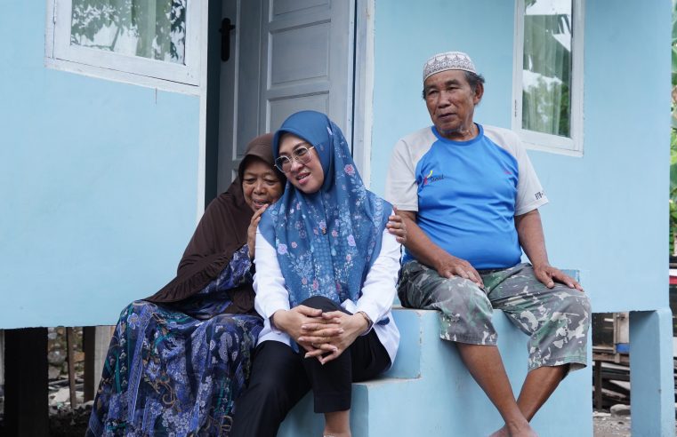 Bupati Gowa Kembali Turun Langsung Bantu Masyarakat Miskin Ekstrem di Pallangga