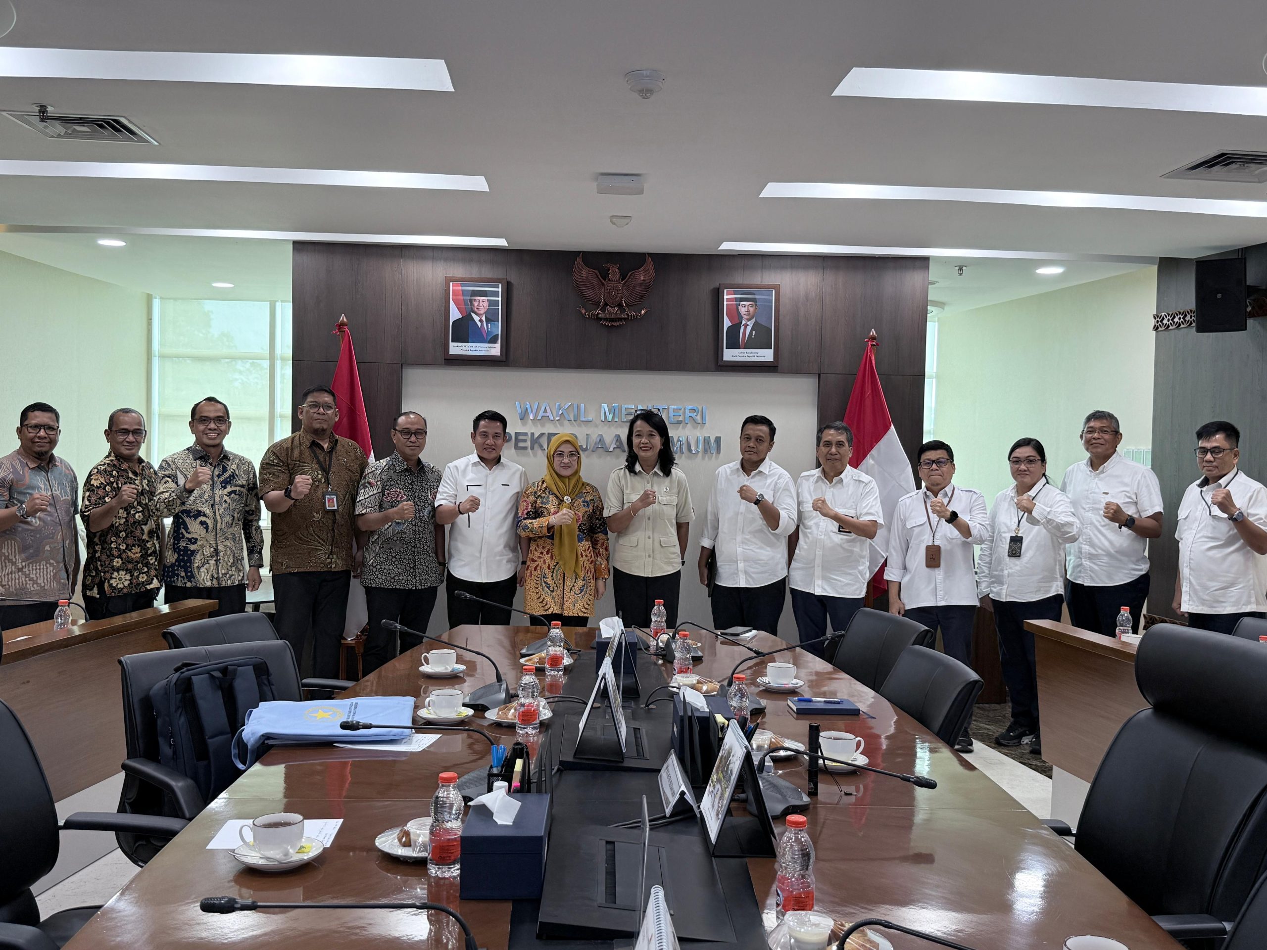 Bupati Talenrang Bawa Agenda Strategis Infrastruktur dan Layanan Dasar ke KemenPU dan Kemendagri