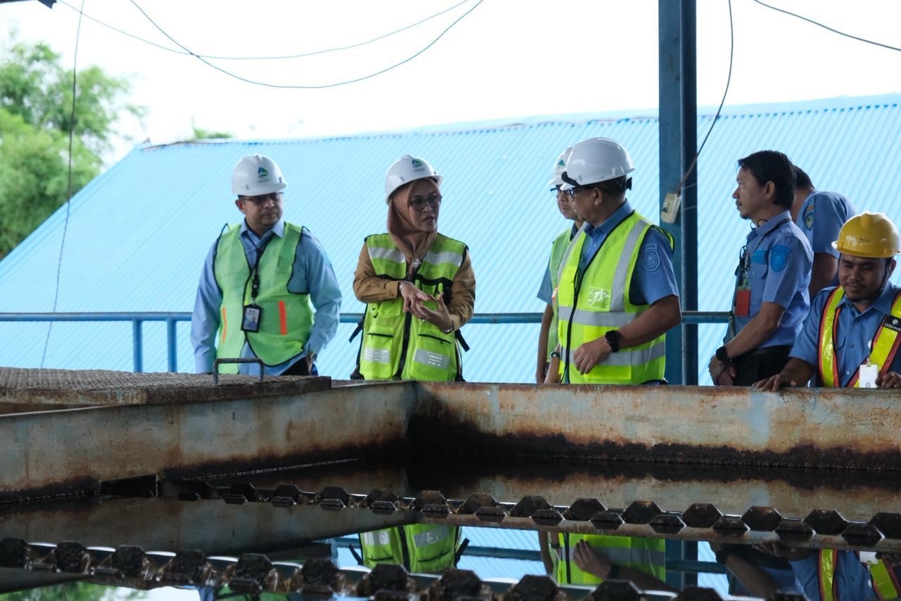 Kunjungi IPA dan Kantor Perumda AM Tirta Jeneberang, Bupati Gowa Minta Peningkatan Layanan dan Kualitas Air Bersih
