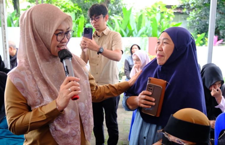 Dorong Peningkatan Ekonomi Masyarakat, Pemkab Gowa Serahkan Bantuan Peralatan UMKM