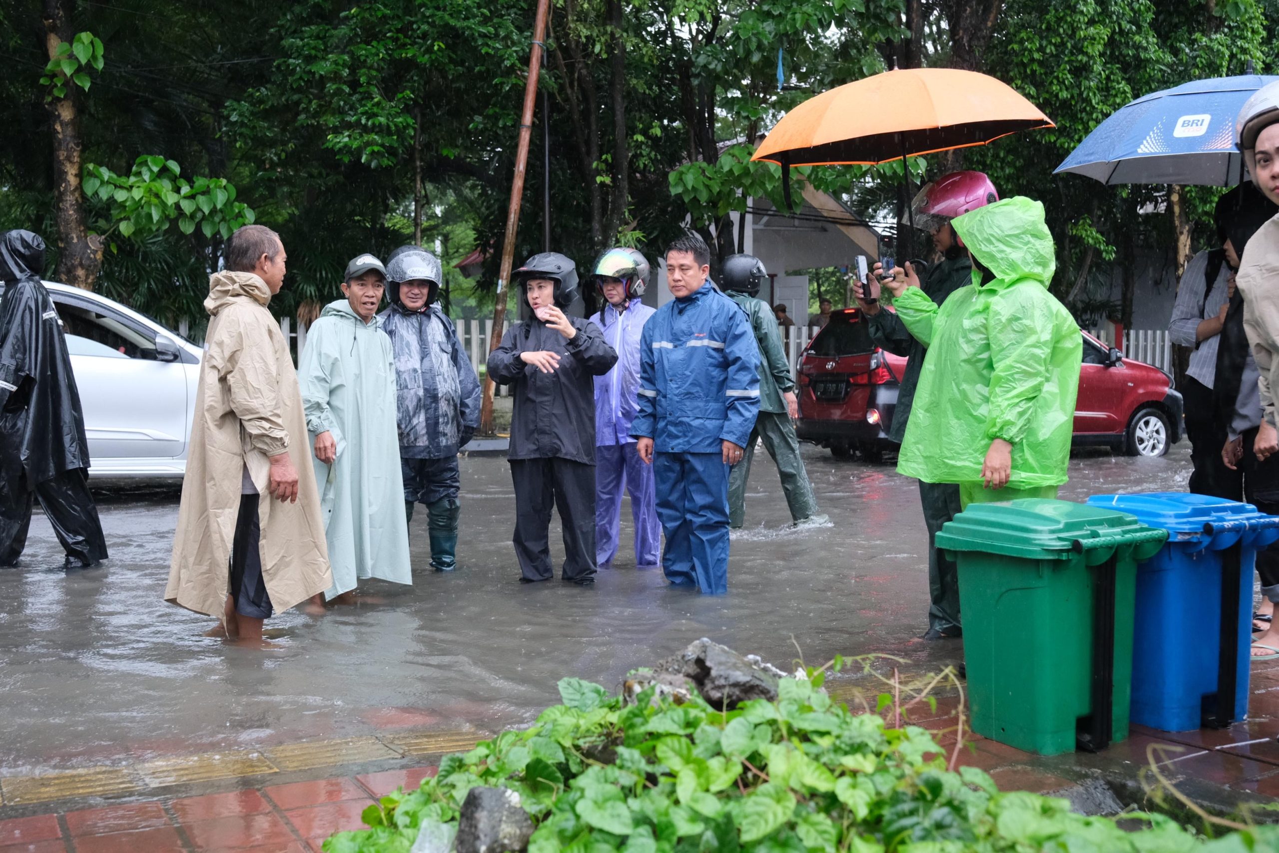 Bupati Gowa Cek Langsung Titik Genangan Air Rawan Banjir di Somba Opu