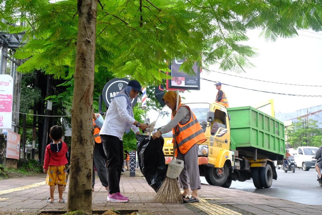 Lakukan Kerja Bakti Serentak, Bupati Gowa Ajak Masyarakat Wujudkan Lingkungan ASRI