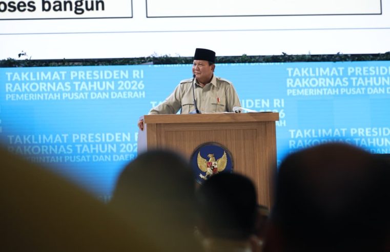 Gagas Gerakan Indonesia ASRI, Prabowo Minta Pemda Atensi Baliho dan Spanduk Demi Keindahan Kota: Tertibkan!