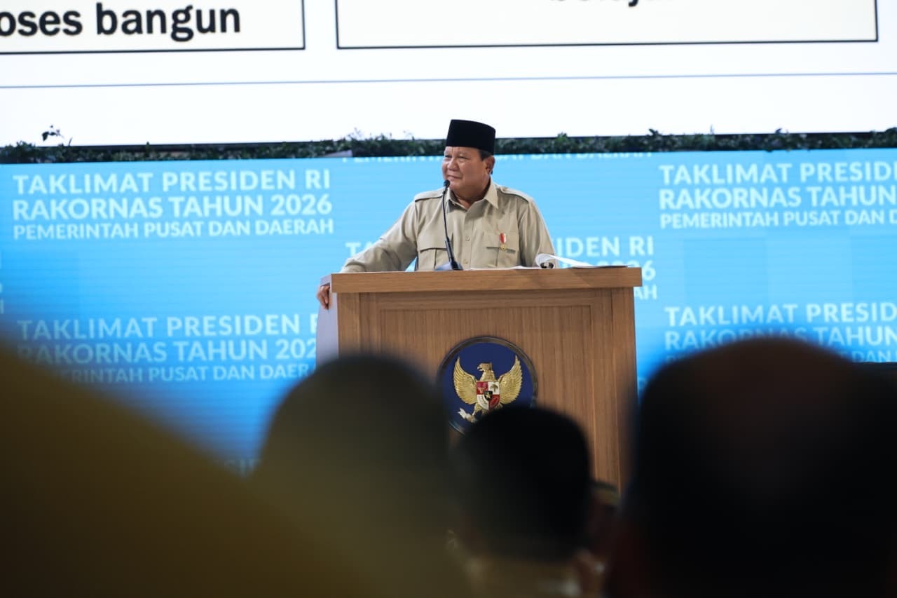 Gagas Gerakan Indonesia ASRI, Prabowo Minta Pemda Atensi Baliho dan Spanduk Demi Keindahan Kota: Tertibkan!