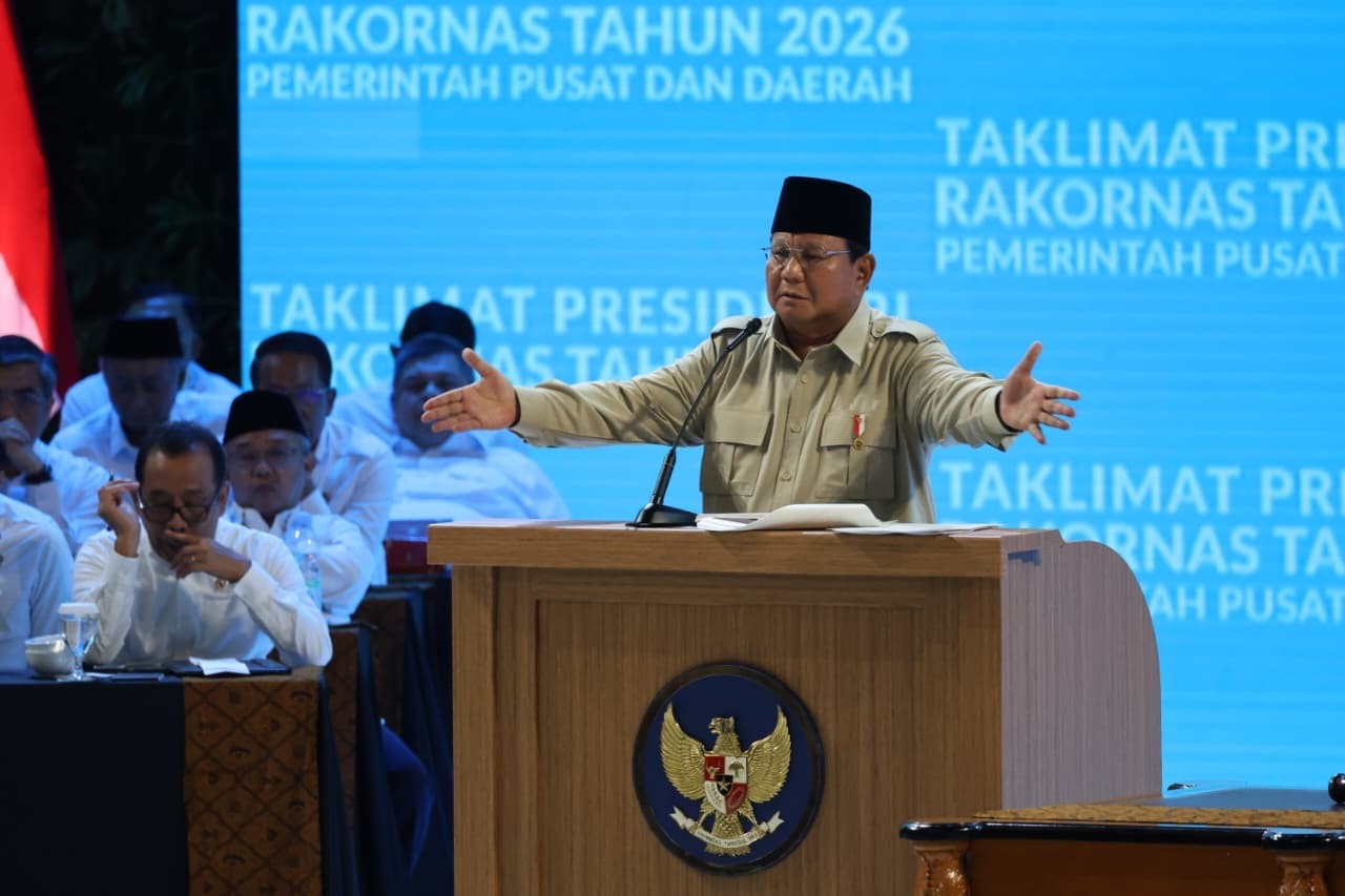 Persoalan Sampah Meresahkan, Prabowo Minta Menteri hingga Kepala Daerah Pimpin Langsung Gerakan Bebersih Lingkungan