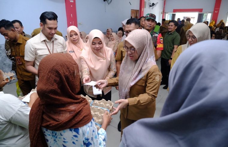 Hadiri Bakti Sosial DWP, Bupati Talenrang Dorong Kolaborasi Tangani Kemiskinan dan Stunting