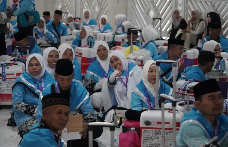 Lepas 343 JCH, Wabup Gowa Ingatkan Jamaah Jaga Kesehatan dan Kekompakan