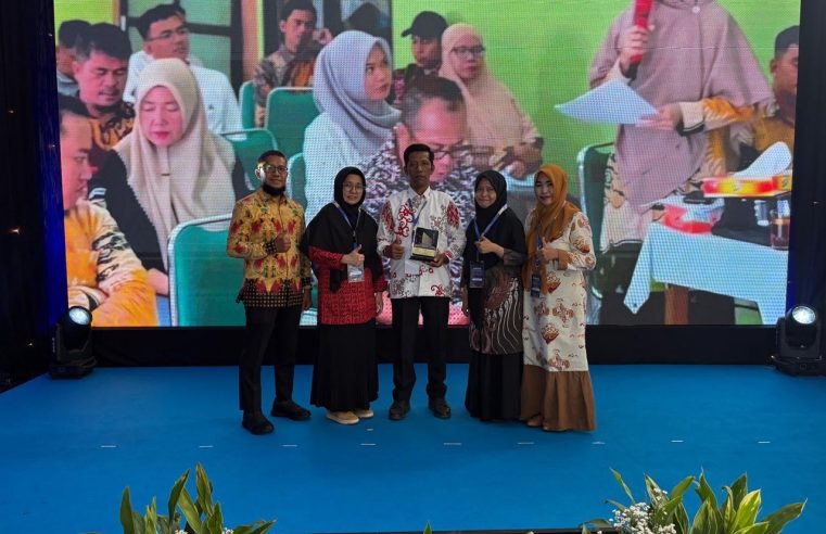 Pakatto Raih Penghargaan Desa Matang Pengadaan dari LKPP RI