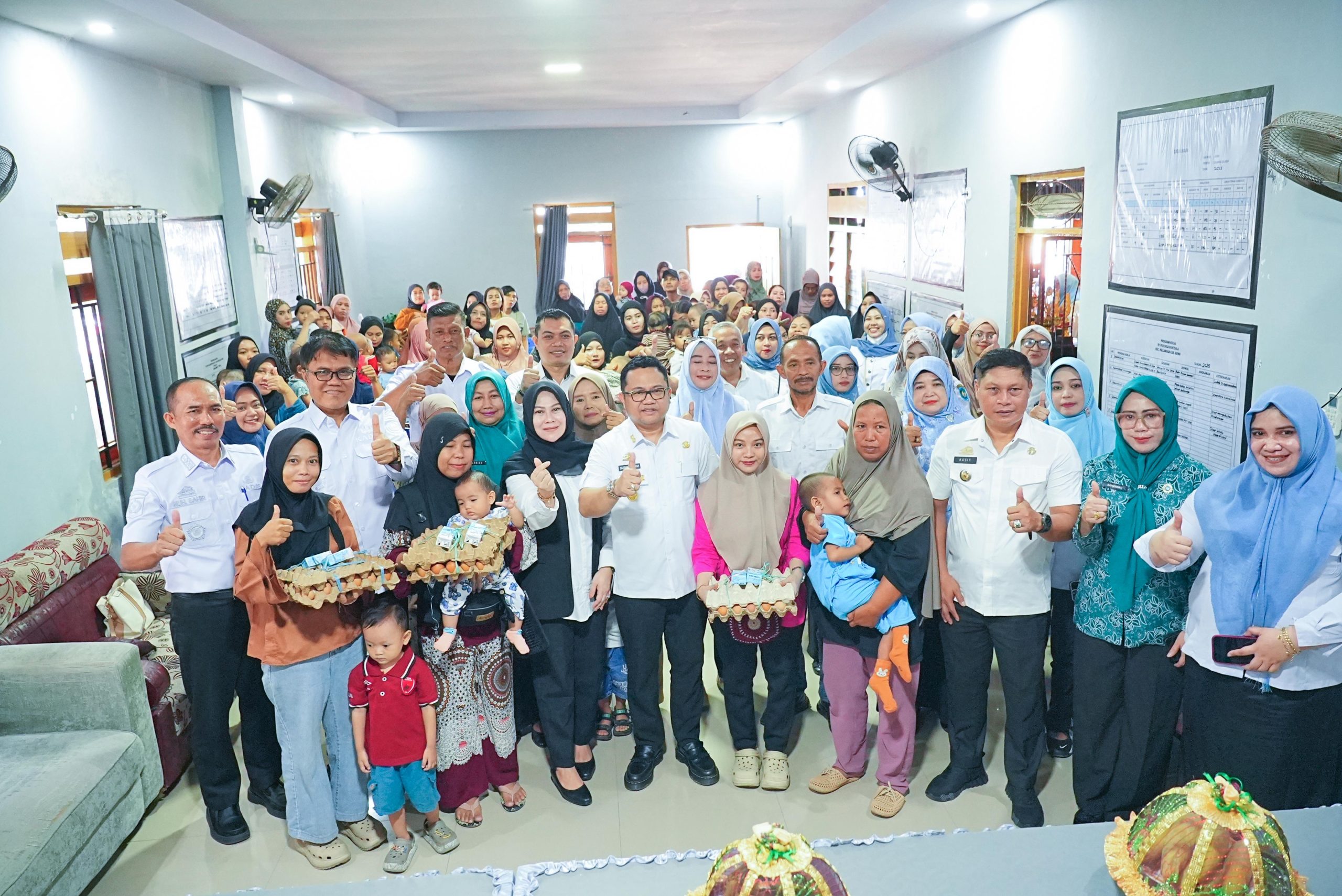 Pemkab Gowa Massifkan Penanganan Stunting, Wabup Turun Langsung Salurkan Bantuan ke Keluarga Berisiko