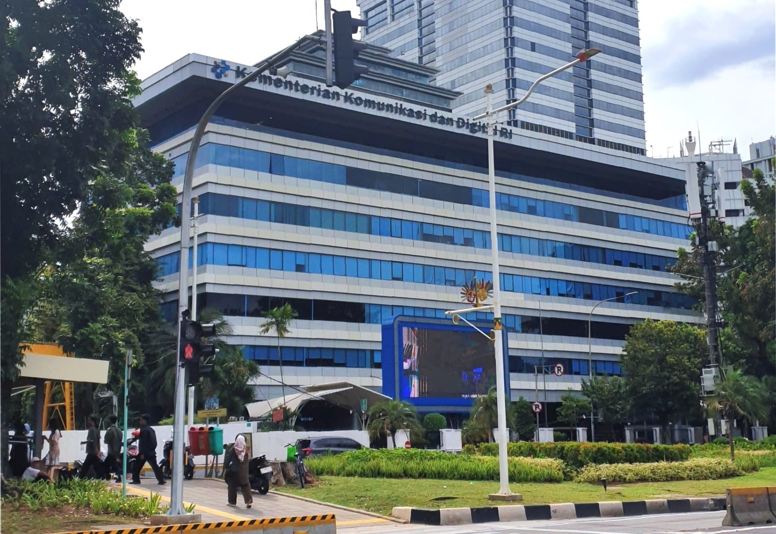 Komdigi Tutup Celah Penyalahgunaan NIK, Operator Wajib Registrasi SIM dengan Biometrik